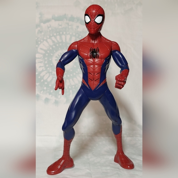 🍄MARVEL Talking Electronic SPIDERMAN Action Figure Toy - Picture 3 of 5